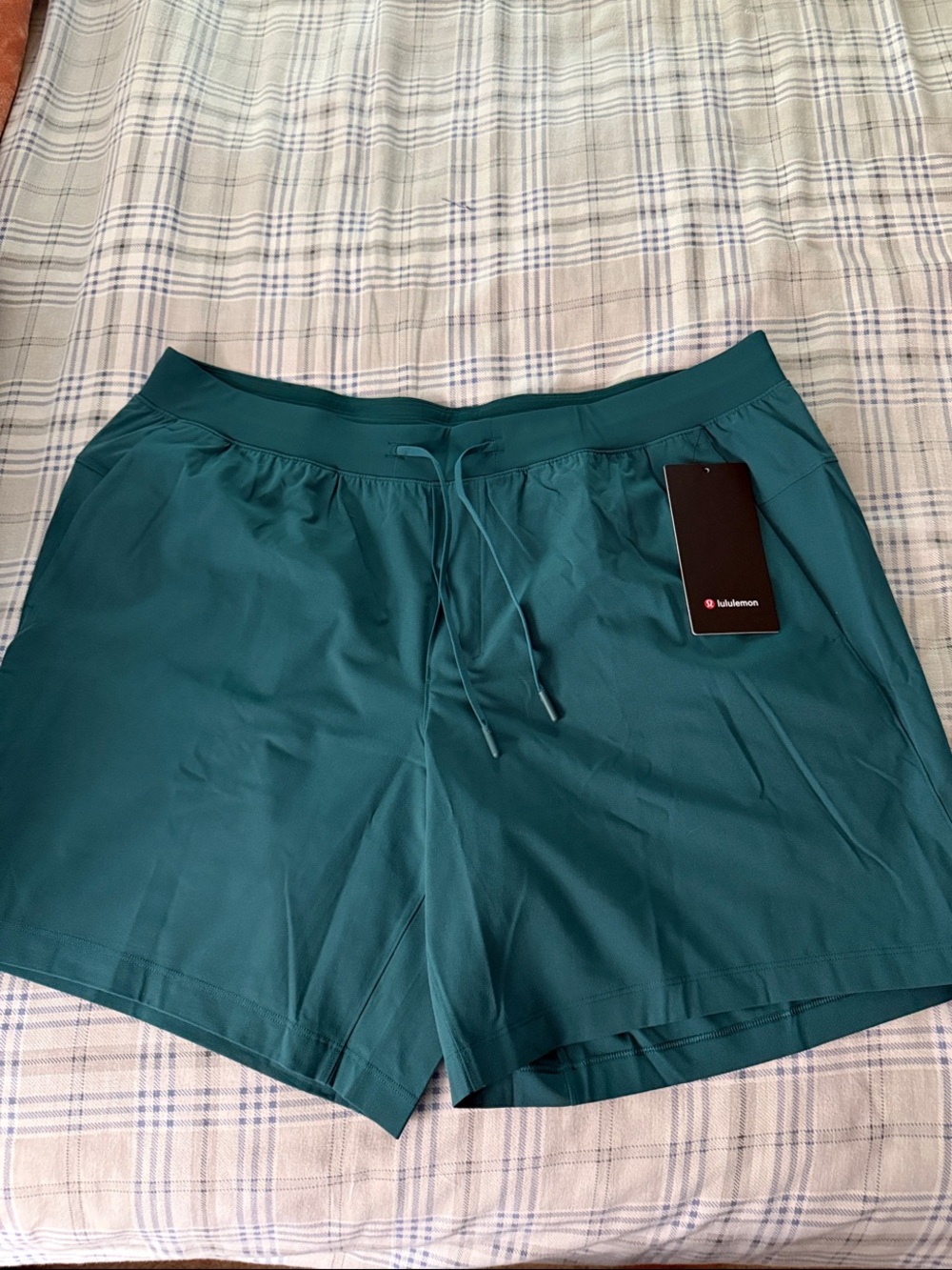 lululemon Teal-Green Athletic Shorts XXL with Drawstring 7”